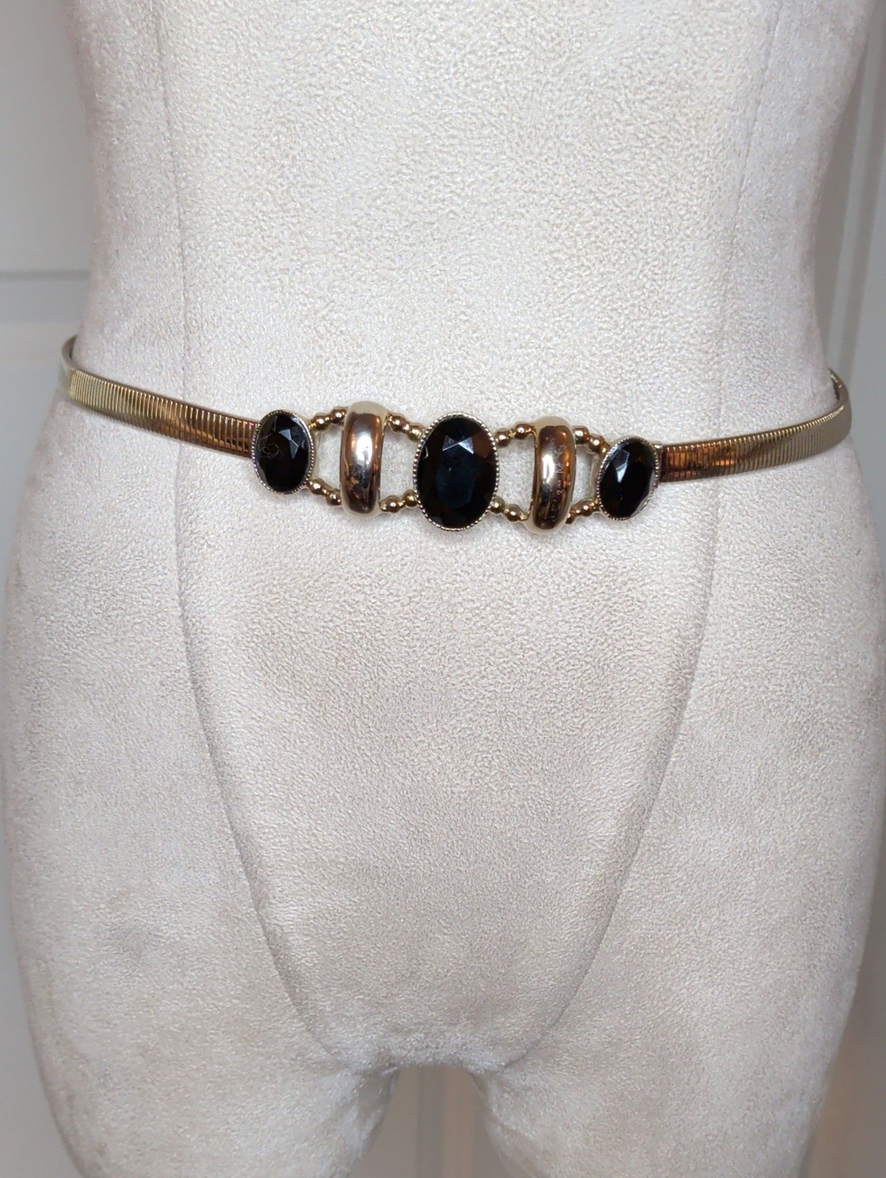 Vintage 80s Accessocraft Stretch Metal Coil Belt Gold Black Faceted Stones